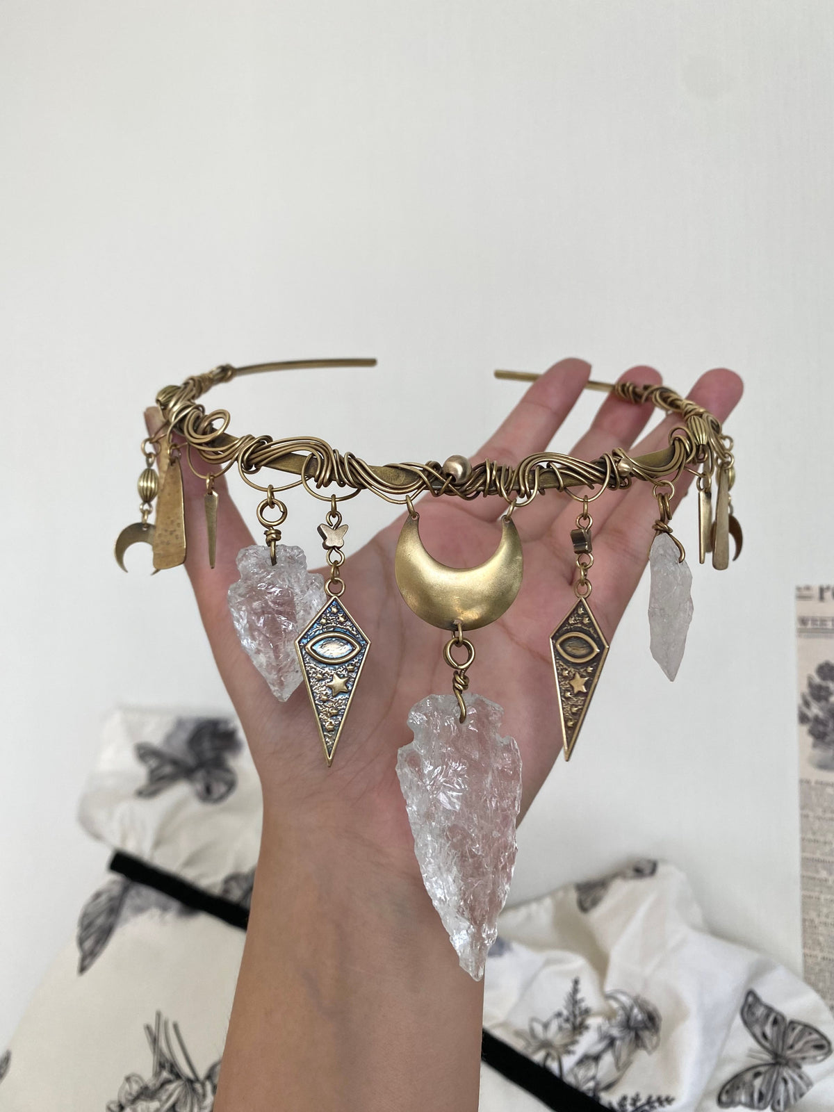 Lunar Oracle Choker